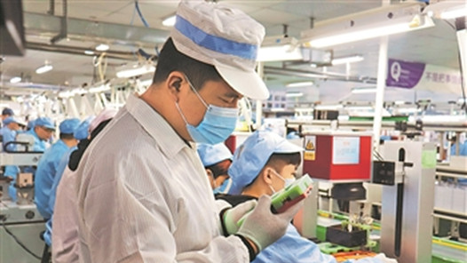 用心做好一件事 用手創造新生活——2021年“最美職工”綜述（上）