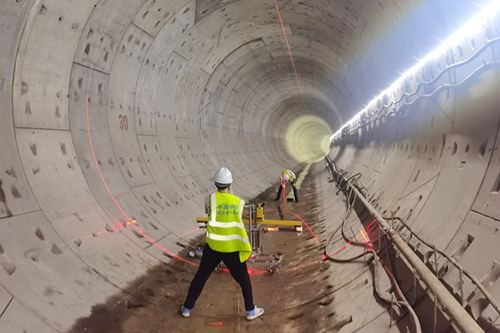 【“五小”創新有我在】無軌測量：“小發明”巧解施工“大難題”