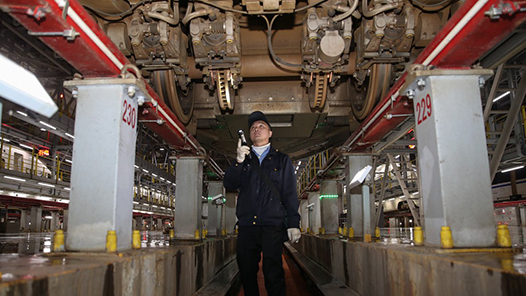 【一線：360行】堅定走“技術路”的動車組機械師