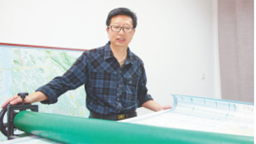 【一線：360行】地圖裝裱員·平凡崗位上的不凡堅守