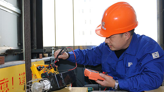 中國夢·大國工匠篇 | 蔡劍云：24小時待命 保障百姓“上下”安全