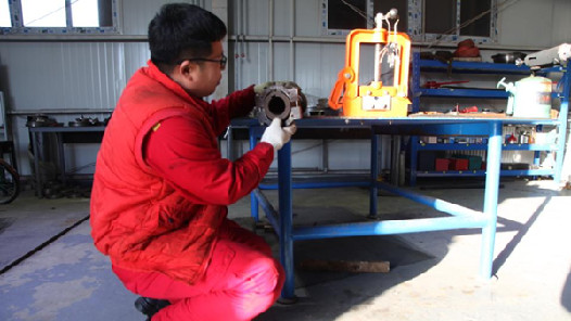 【“五小”創新有我在】軸套拉拔器改造節省成本上千元