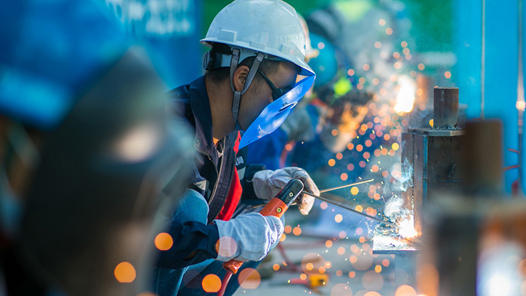 聯(lián)播+丨培養(yǎng)大國工匠、弘揚工匠精神 習(xí)近平這樣要求