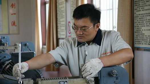 最美職工 | 亓傳周