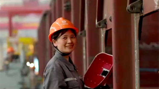 致敬巾幗工匠丨易冉：用技能創(chuàng)新駕馭桀驁不馴的百變焊花