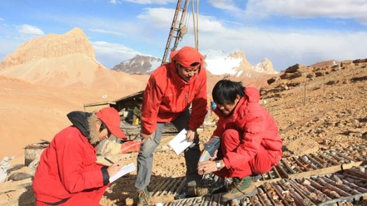 中國(guó)夢(mèng)·大國(guó)工匠篇 | 萬建領(lǐng)：巍巍昆侖 書寫找礦奇跡