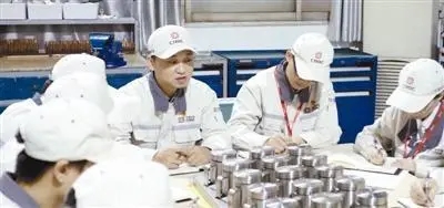 勞動者之歌 | 中車株洲電機有限公司軌道交通事業本部牽引電機車間動車電機工段動車組裝班