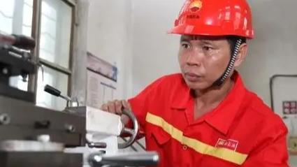 最美職工 | 譚文波