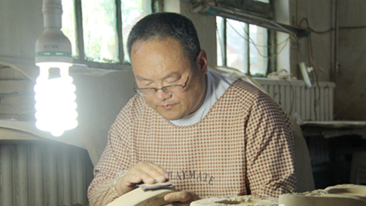 中國夢·大國工匠篇 | 藺濤：河泥塑夢 烈火煅玉