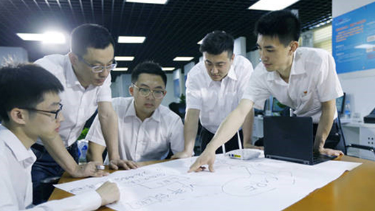 中國夢·大國工匠篇 | 陳雷：17年鏖戰技術一線，帶領團隊攻堅克難