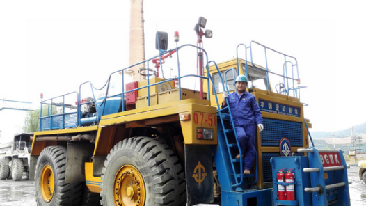 中國夢·大國工匠篇 | 赫忠元：礦山檢修戰線上的尖兵模范