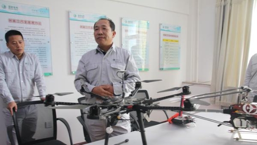 中國夢·大國工匠篇 | 趙文武：高空“走鋼絲”的作業人