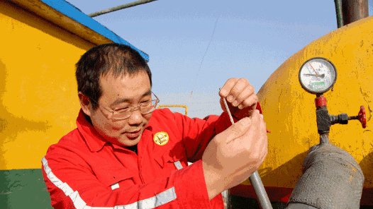 中國(guó)夢(mèng)·大國(guó)工匠篇 | “金牌工人”盧建強(qiáng)：從注水泵工到首席技師