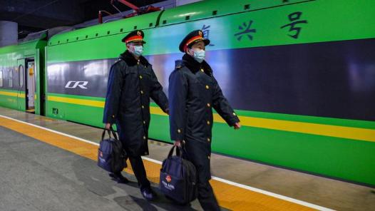 中國(guó)夢(mèng)·大國(guó)工匠篇 | “90后”動(dòng)車司機(jī)李全珍：在遼闊的新疆大地書寫巾幗之志