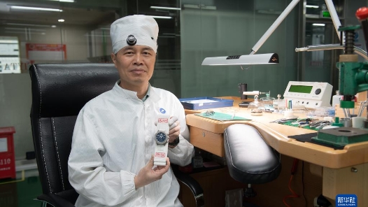 勞動者之歌｜鐘表維修技師劉中華：33年，用心與“芯”交流