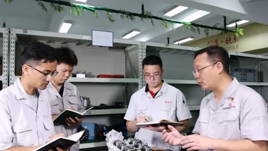 走進勞模創新工作室丨產業工人如何由“工”變“匠”？