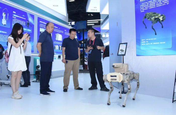 28四足無人平臺