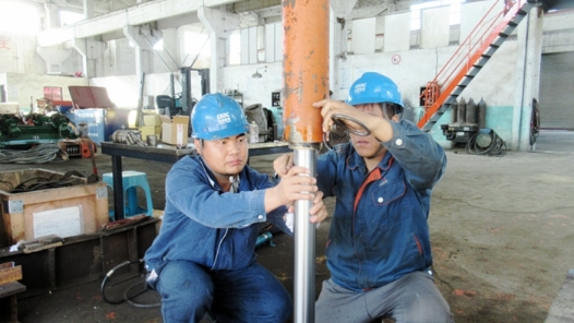 “五小”創新有我在｜“填充法”快速修復活塞桿劃痕