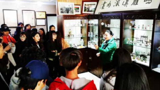 工匠匯·首屆輕工大國(guó)工匠 | 孫鴻雁：滇派內(nèi)畫的領(lǐng)舞者