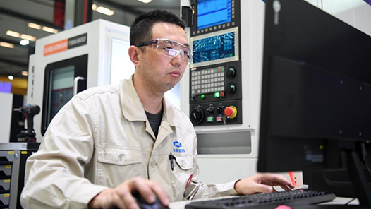 新質生產力呼喚新型勞動者 | “沒有捷徑可走，就是不斷創新”