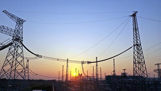 筑夢(mèng)現(xiàn)代化 共繪新圖景·勞動(dòng)者之歌｜為了建設(shè)超級(jí)“充電寶”