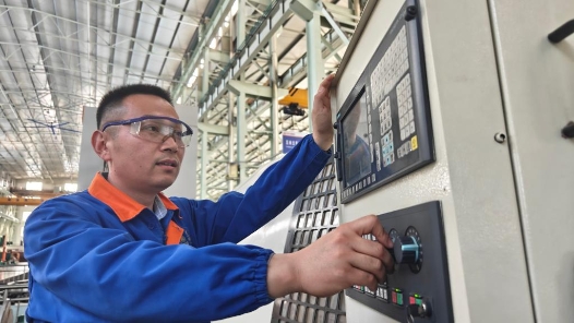 筑夢(mèng)現(xiàn)代化 共繪新圖景·勞動(dòng)者之歌｜張偉：創(chuàng)新加工技術(shù)為火箭上天“解題”