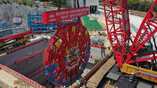 筑夢(mèng)現(xiàn)代化 共繪新圖景·勞動(dòng)者之歌 | 奮進(jìn)新征程 勞動(dòng)最榮光——走近5位先進(jìn)勞動(dòng)者