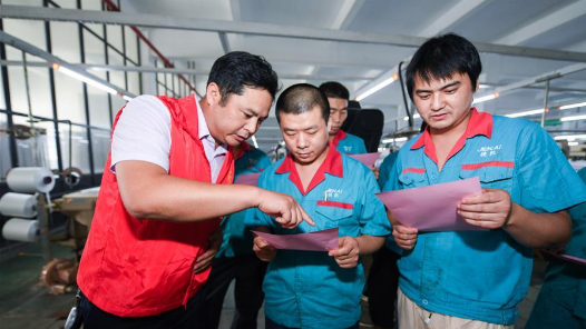 呼和浩特市總工會組織召開職工業余活動問卷調查內容征求意見座談會