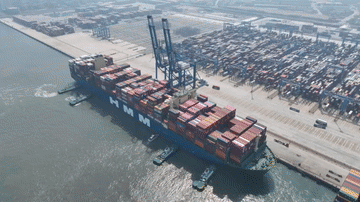 苦練絕活 爭創一流——“人民工匠”國家榮譽稱號獲得者許振超