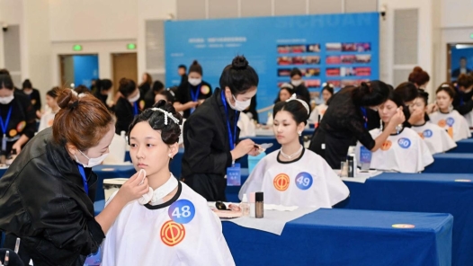 西部五省（市）105名技術能手蓉城“比美”