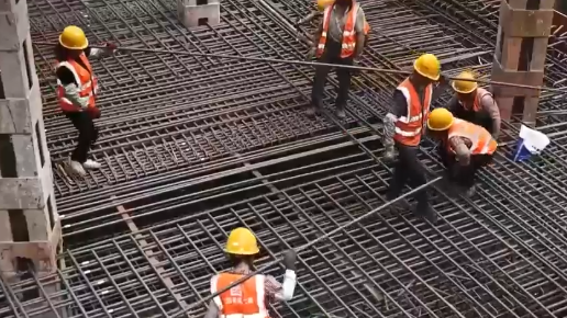 走近國慶堅守工地的勞動者