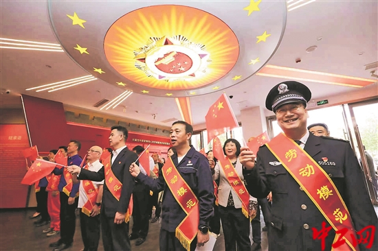 2956840_tpzz_1745653129937_b