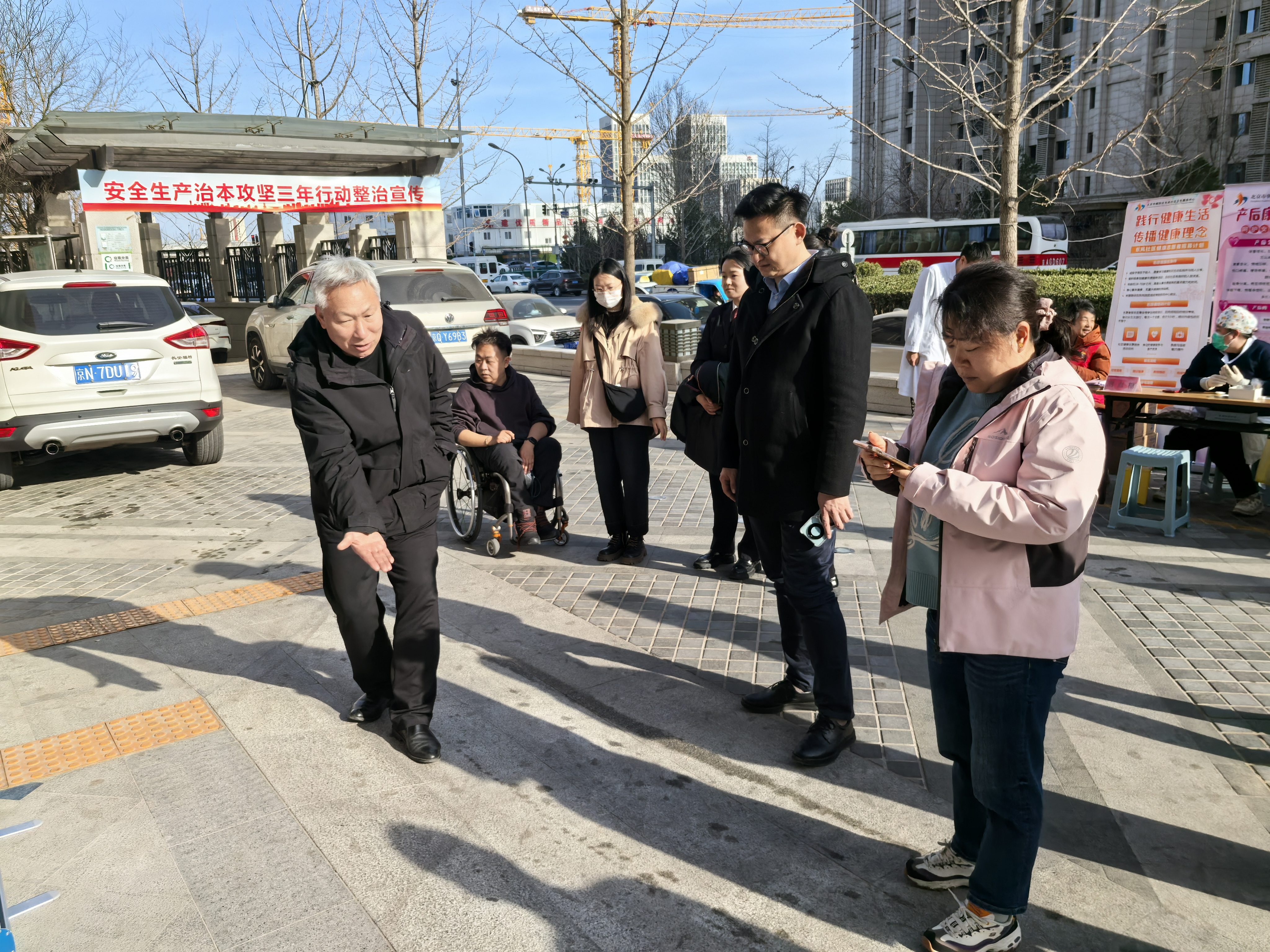 實(shí)地檢查指導(dǎo)無障礙環(huán)境建設(shè)工作