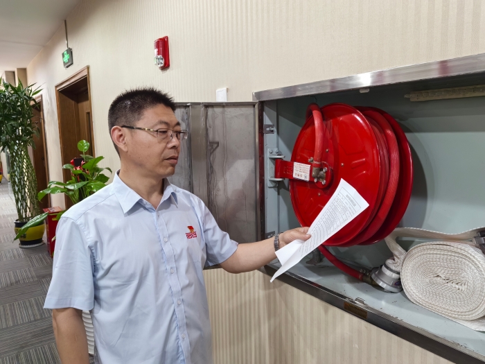 王建廣同志工作照3