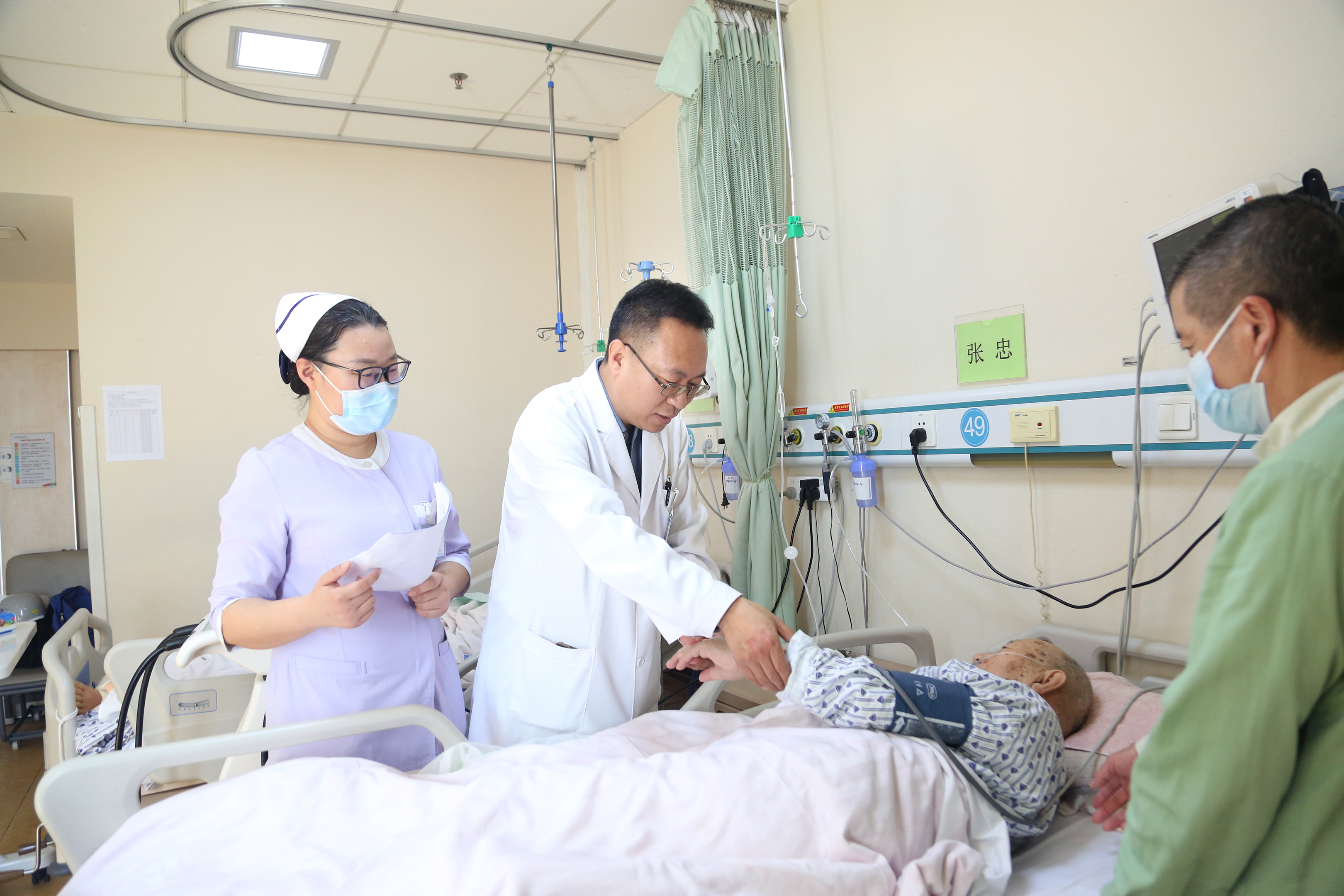 北京精誠(chéng)博愛(ài)醫(yī)院孫建東工作照1