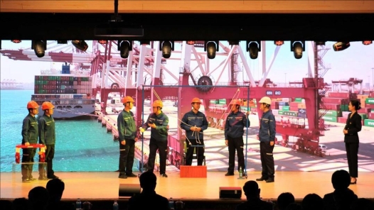 “中國工人大思政課”全國交通建設產業百名勞模工匠進一線示范宣講活動（山東專場）在青島舉辦