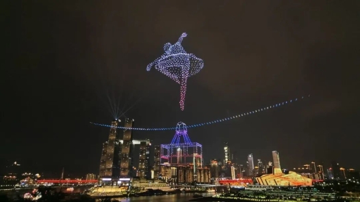 無人機上新，重慶5000萬豪禮致敬勞模