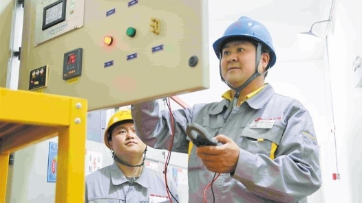 從一線電工到全國(guó)勞模——記2025年全國(guó)勞動(dòng)模范稱號(hào)獲得者王世立