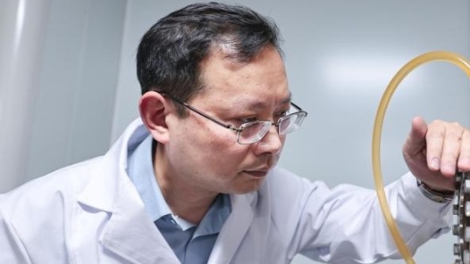 全國(guó)勞動(dòng)模范聞明——突破“卡脖子”難題 助力“中國(guó)芯”制造