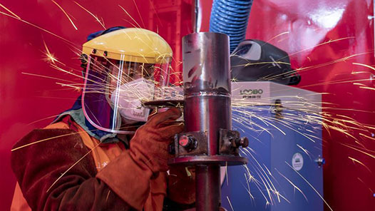 李亞：鋼鐵間刷新技術(shù)高度的匠心焊將