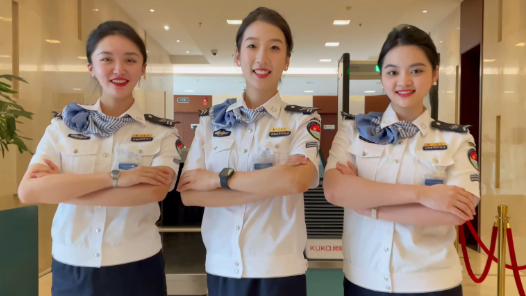 柔肩擔重任 匠心綻芳華