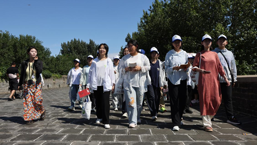 內(nèi)蒙古敖漢旗總工會組織40名職工子女參加工會夏令營