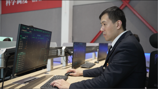 地鐵車場(chǎng)“守夜人”