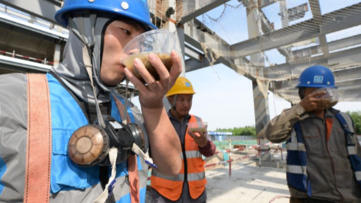 廣東省惠州市總工會(huì)開展“送清涼”職工慰問(wèn)活動(dòng)