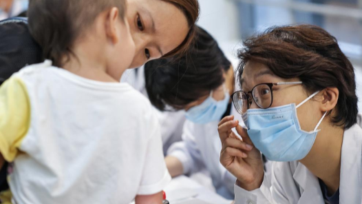 仁心映初心 躬耕奉獻鑄豐碑