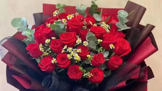 山西河津市總工會啟動“會聚良緣”相親角