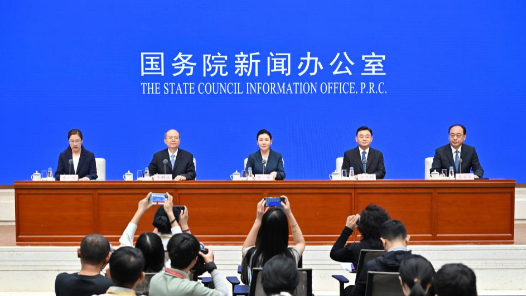 高質量完成“十四五”規劃丨立法服務更精準、行政檢查更規范、為民司法更高效——“十四五”時期司法行政工作有力服務經濟社會高質量發展