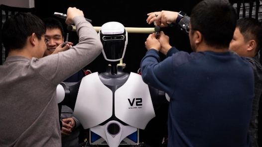 新華鮮報(bào)·“十四五”亮點(diǎn)丨60%全球?qū)＠I(lǐng)跑！AI激活數(shù)字經(jīng)濟(jì)新引擎