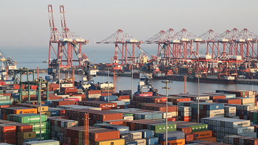 特稿｜續(xù)寫高質(zhì)量發(fā)展的共贏故事——“與中國同行”的世界期待