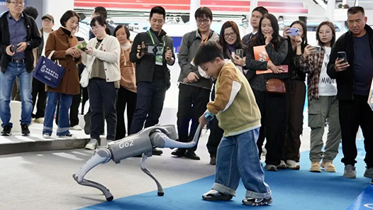 今年，人工智能味更濃